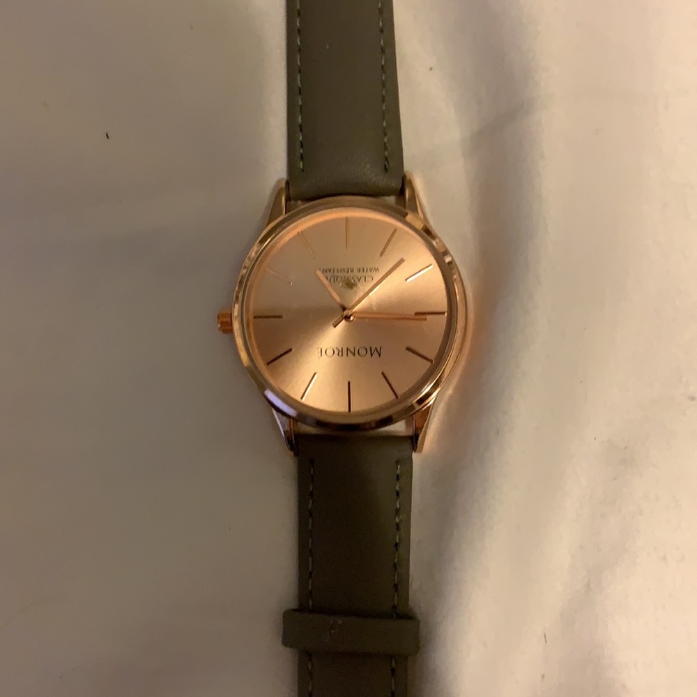 Watch - Picture 2 of 2